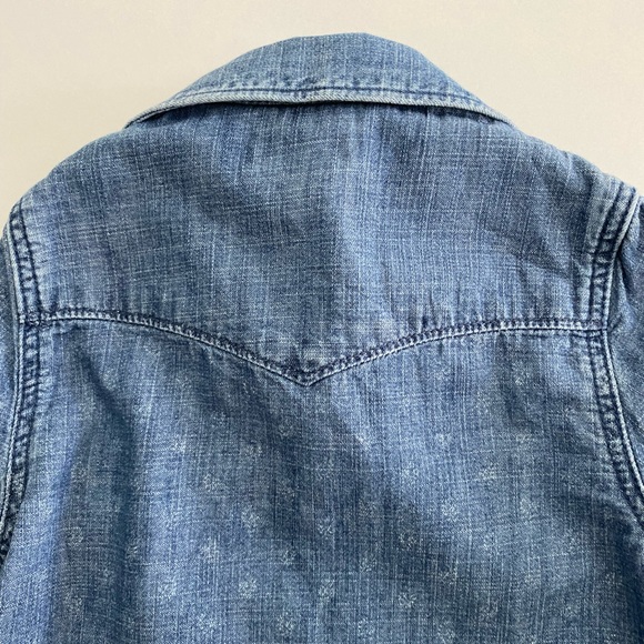 Baby Gap Blue Chambray Western Snap-Front Long Sleeves Shirt Size 4 - Picture 4 of 10